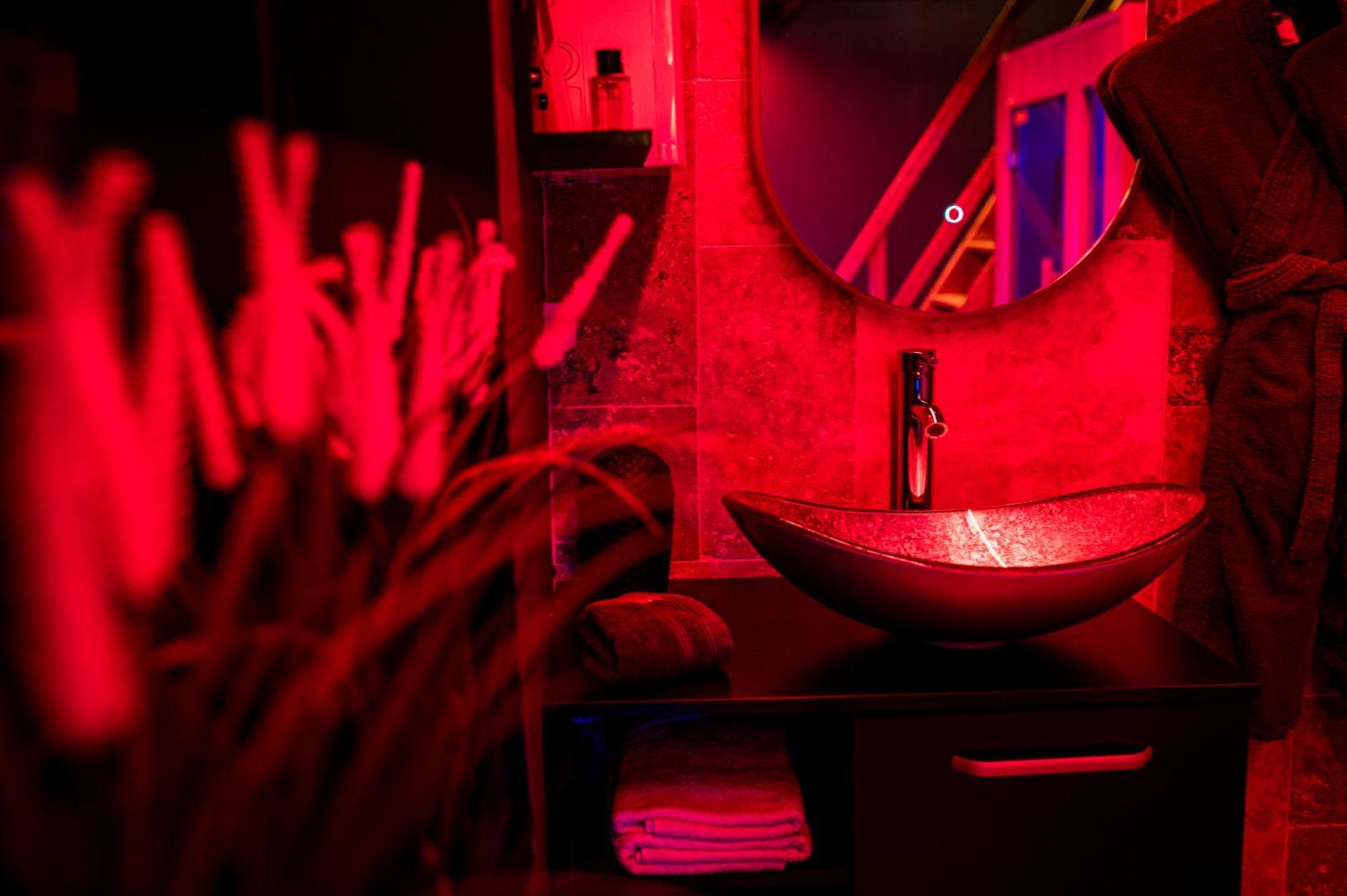 Loveroom Sauna, Balneo, Parking Prive Dans Le Centre De องเฟลอร์ ห้อง รูปภาพ