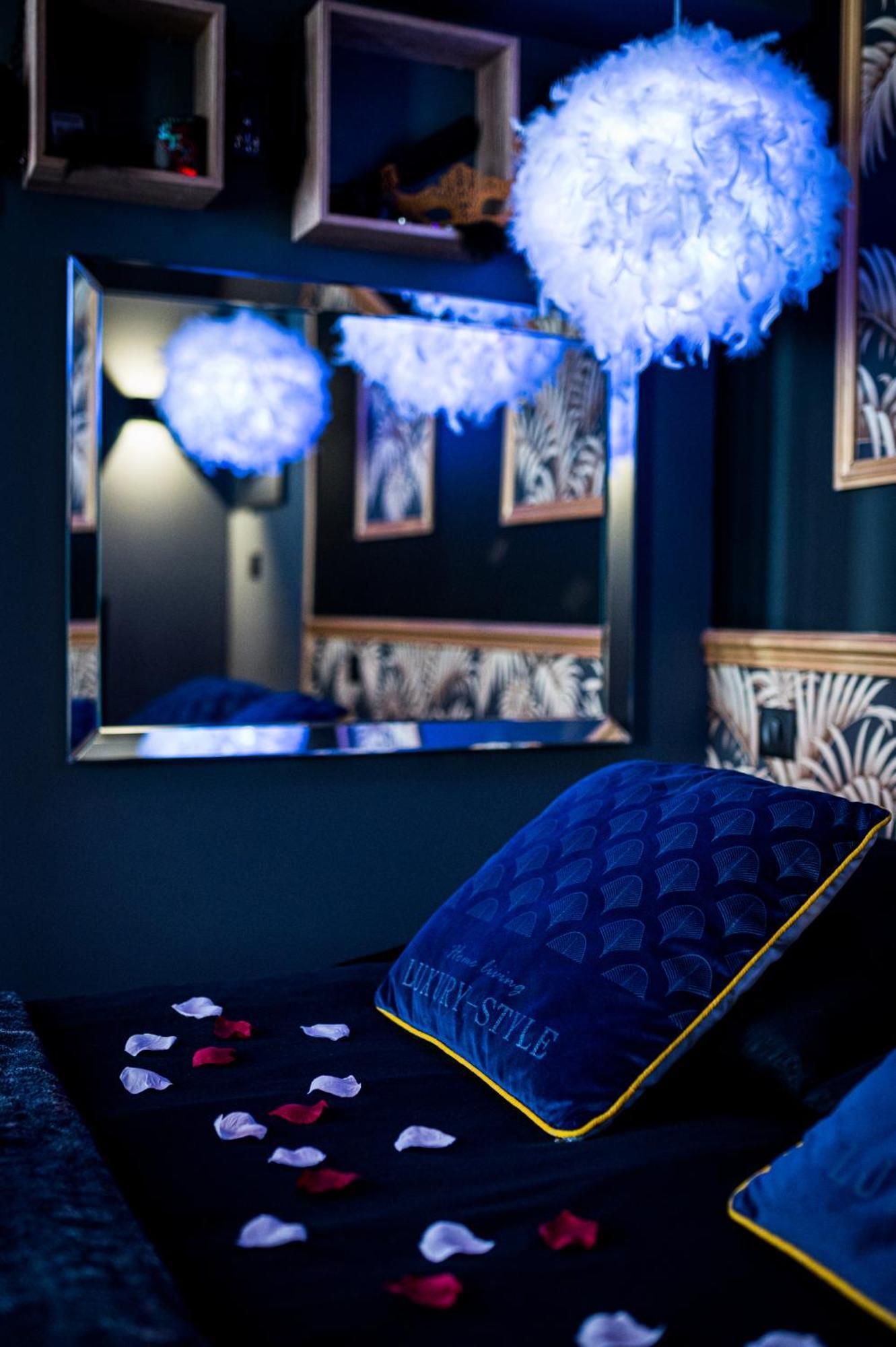 Loveroom Sauna, Balneo, Parking Prive Dans Le Centre De องเฟลอร์ ห้อง รูปภาพ